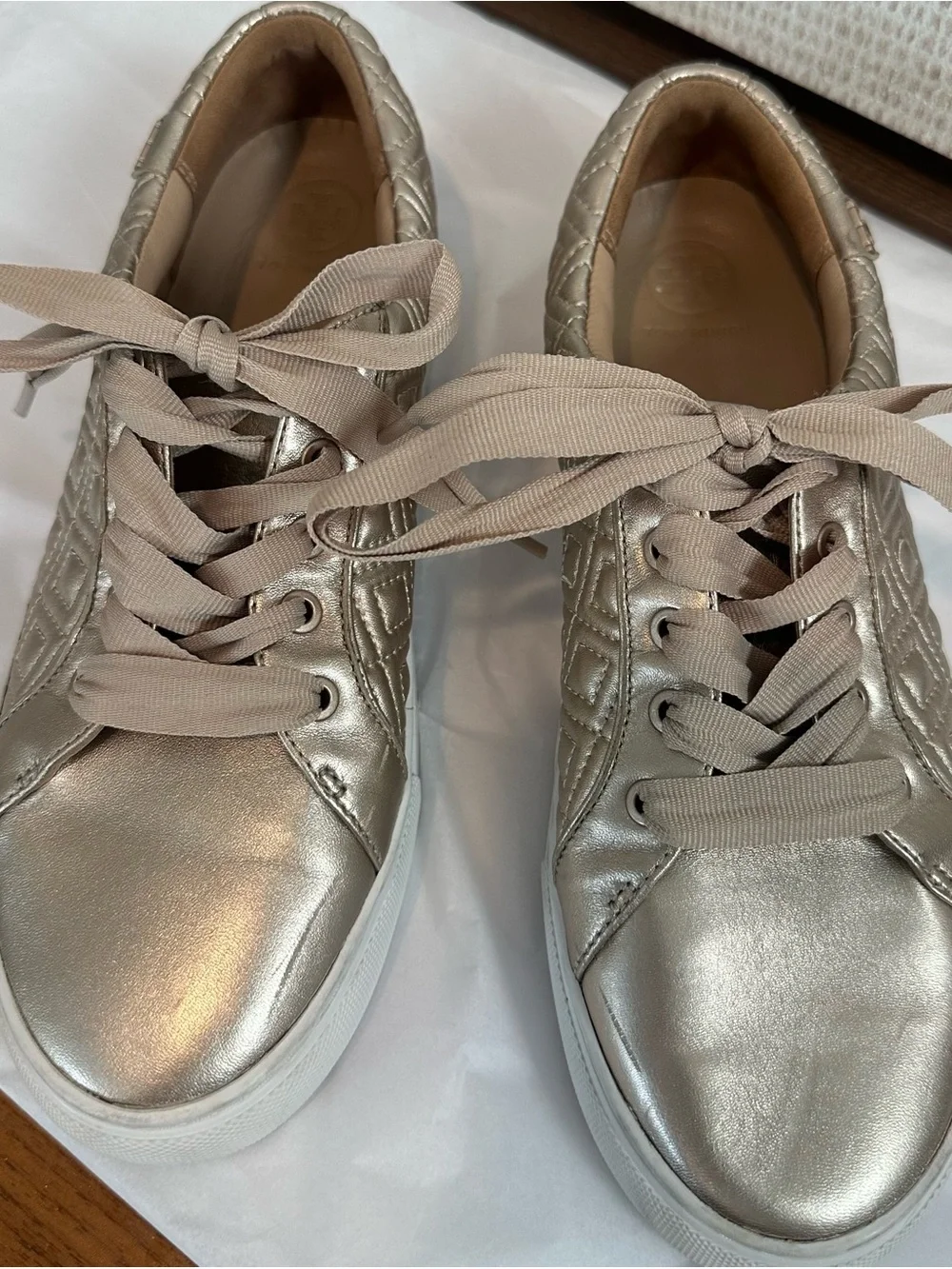 Tory Burch Metallic Gold Quilted Leather Lace Up Sneakers Women’s Size 8M